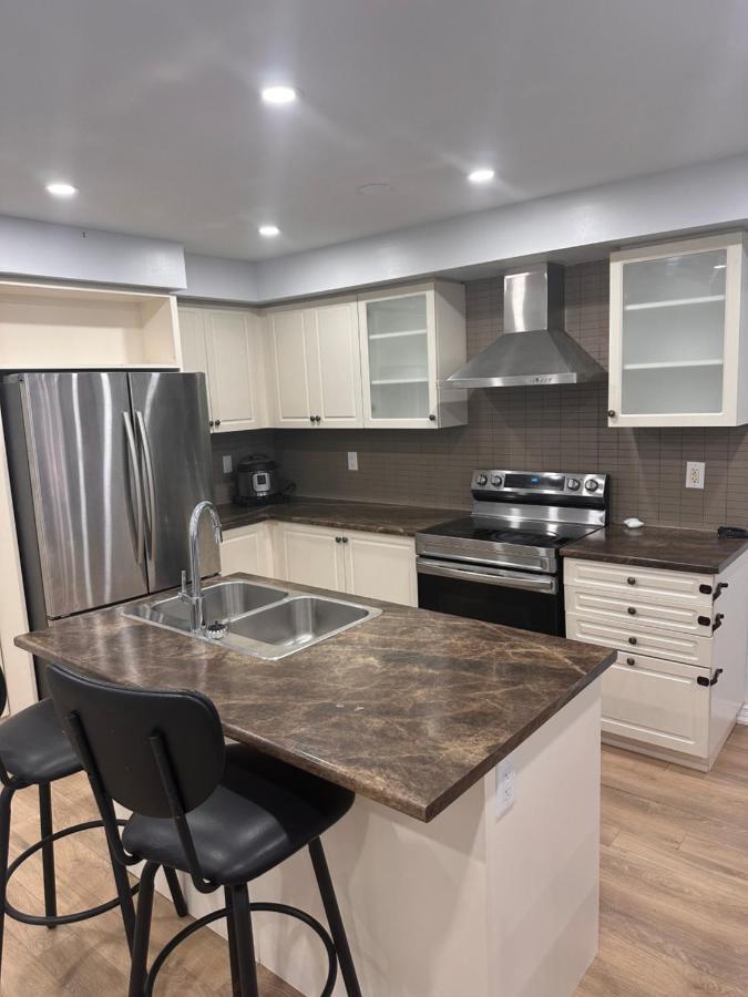 Cmoney Beautiful Home 2 Brampton Buitenkant foto