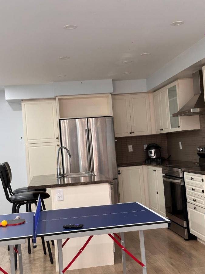 Cmoney Beautiful Home 2 Brampton Buitenkant foto
