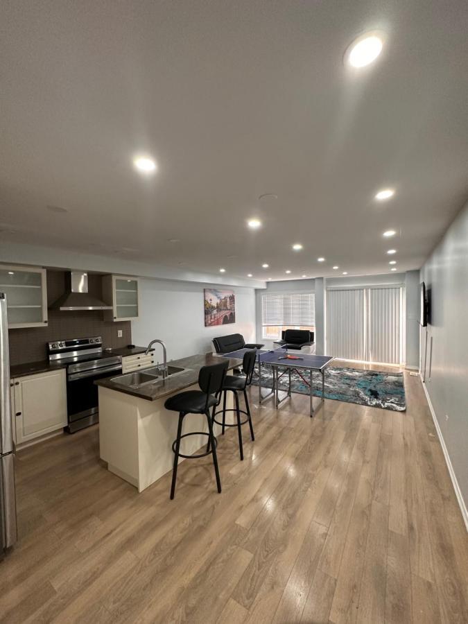 Cmoney Beautiful Home 2 Brampton Buitenkant foto