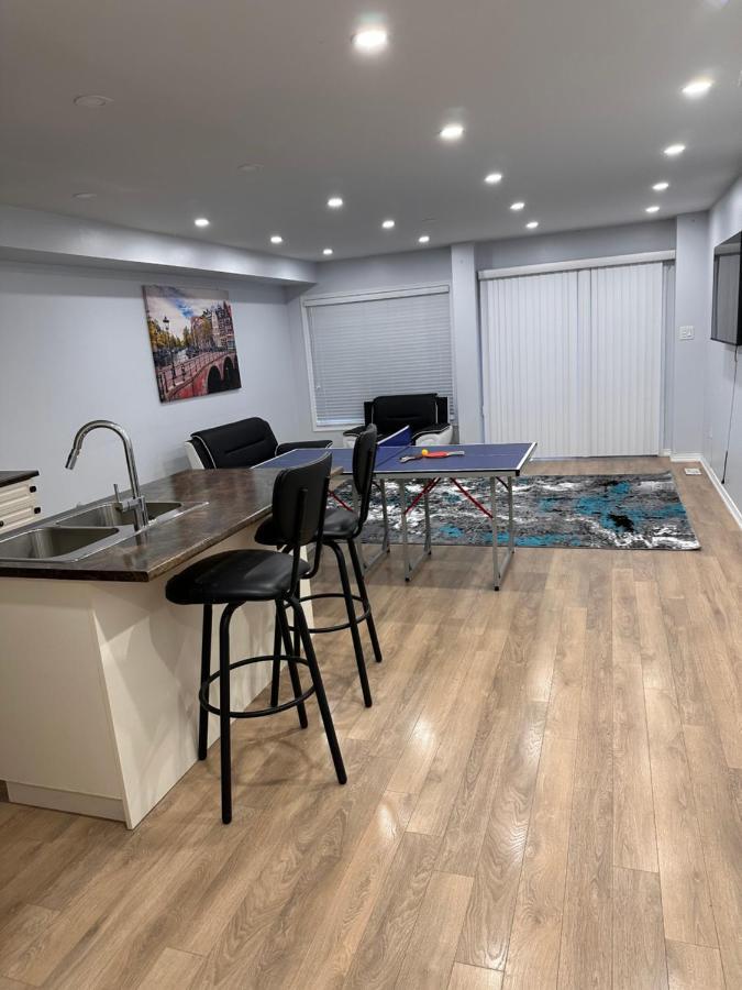 Cmoney Beautiful Home 2 Brampton Buitenkant foto